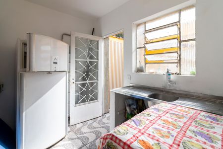 Casa à venda com 134m², 3 quartos e 7 vagas Casa à venda com 134m², 3 quartos e 7 vagasEdícula - Cozinha