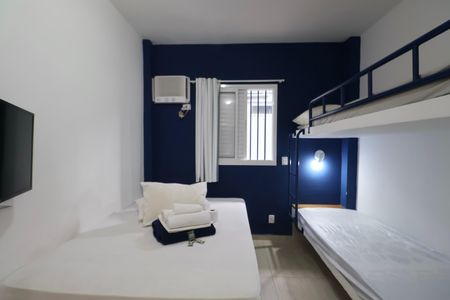 Sala de apartamento para alugar com 1 quarto, 20m² em Jardim Virginia, Guarujá