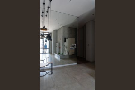 Studio para alugar com 33m², 1 quarto e 1 vaga Studio para alugar com 33m², 1 quarto e 1 vagaHall de entrada