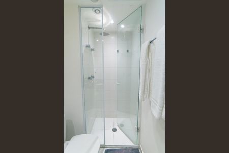 Studio para alugar com 33m², 1 quarto e 1 vaga Studio para alugar com 33m², 1 quarto e 1 vagaBanheiro