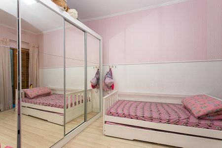 Casa à venda com 125m², 2 quartos e 1 vagaQuarto