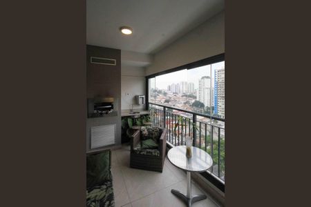 Apartamento à venda com 79m², 3 quartos e 1 vaga Apartamento à venda com 79m², 3 quartos e 1 vagaVaranda