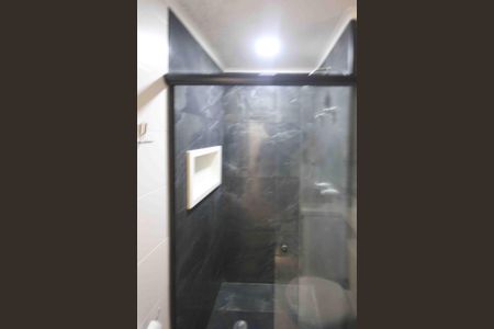 Apartamento à venda com 79m², 3 quartos e 1 vaga Apartamento à venda com 79m², 3 quartos e 1 vagaBanheiro Social