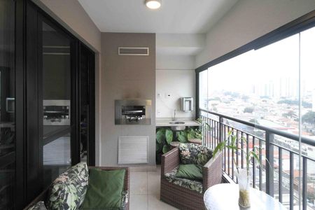 Apartamento à venda com 79m², 3 quartos e 1 vaga Apartamento à venda com 79m², 3 quartos e 1 vagaVaranda