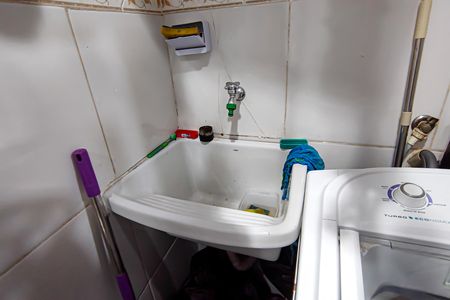 Casa de condomínio à venda com 72m², 2 quartos e 1 vagaÁrea de Serviço