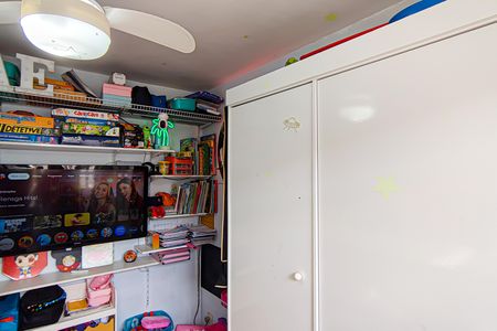 Casa de condomínio à venda com 72m², 2 quartos e 1 vagaQuarto