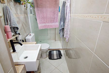 Casa de condomínio à venda com 72m², 2 quartos e 1 vagaBanheiro da Suíte