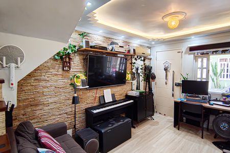 Casa de condomínio à venda com 72m², 2 quartos e 1 vagaSala