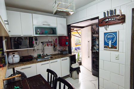 Casa de condomínio à venda com 72m², 2 quartos e 1 vagaCozinha