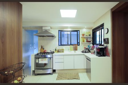 Apartamento à venda com 242m², 4 quartos e 4 vagasCozinha