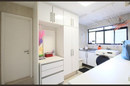 Apartamento à venda com 242m², 4 quartos e 4 vagasÁrea de Serviço