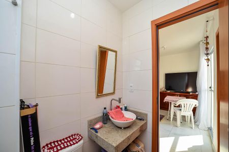 Apartamento à venda com 65m², 2 quartos e 1 vagaBanheiro Social