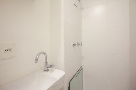 Apartamento à venda com 124m², 2 quartos e 2 vagasBanheiro de Serviço