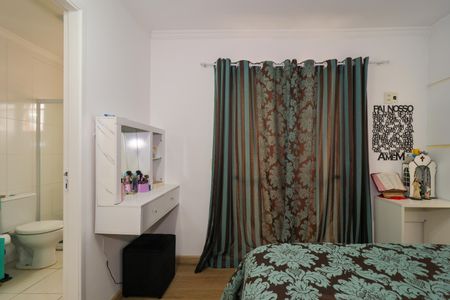 Apartamento à venda com 151m², 4 quartos e 3 vagasSuíte 2