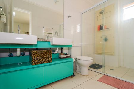 Apartamento à venda com 151m², 4 quartos e 3 vagasBanheiro da Suíte 2