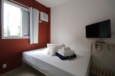 Quarto de apartamento para alugar com 1 quarto, 20m² em Jardim Virginia, Guarujá