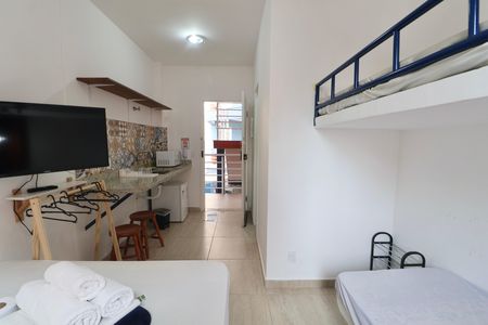 Quarto de apartamento para alugar com 1 quarto, 20m² em Jardim Virginia, Guarujá