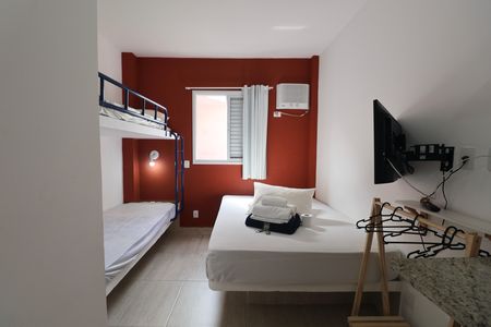 Sala de apartamento para alugar com 1 quarto, 20m² em Jardim Virginia, Guarujá