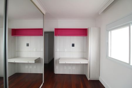 Apartamento à venda com 140m², 3 quartos e 3 vagasSuíte 3