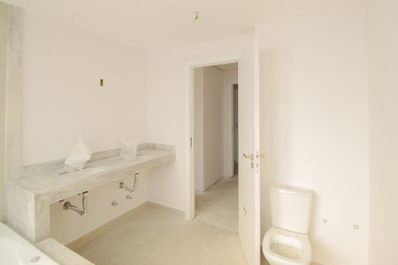 Apartamento à venda com 170m², 3 quartos e 3 vagasBanheiro da Suíte 3