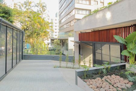 Apartamento à venda com 170m², 3 quartos e 3 vagasFachada e portaria
