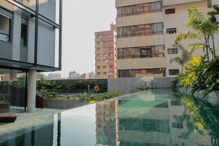 Apartamento à venda com 170m², 3 quartos e 3 vagasÁrea comum - Piscina