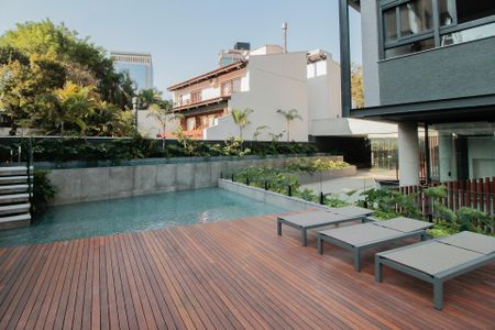 Apartamento à venda com 170m², 3 quartos e 3 vagasÁrea comum - Piscina