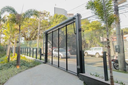 Apartamento à venda com 170m², 3 quartos e 3 vagasFachada e portaria