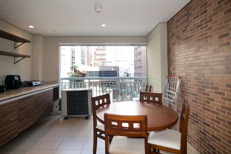 Apartamento para alugar com 64m², 2 quartos e 1 vagaVaranda