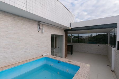 Apartamento à venda com 165m², 3 quartos e 4 vagasCobertura