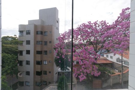 Apartamento à venda com 165m², 3 quartos e 4 vagasVista