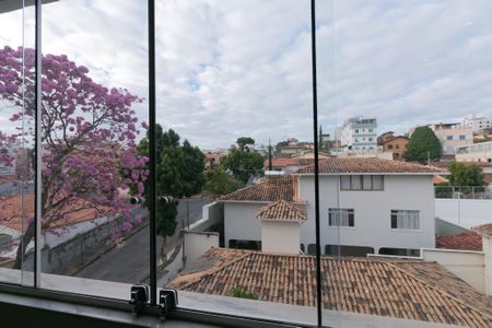 Apartamento à venda com 165m², 3 quartos e 4 vagasVista