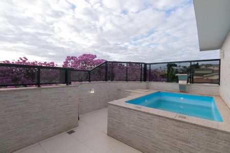 Apartamento à venda com 165m², 3 quartos e 4 vagasCobertura