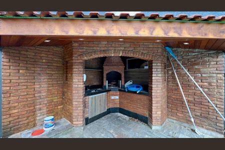 Casa à venda com 425m², 4 quartos e 2 vagasChurrasqueira