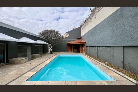 Casa à venda com 425m², 4 quartos e 2 vagasPiscina