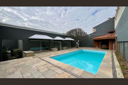 Casa à venda com 425m², 4 quartos e 2 vagasPiscina