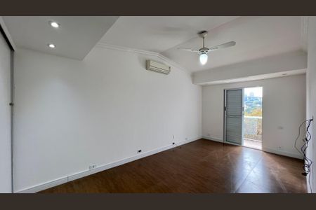 Casa à venda com 425m², 4 quartos e 2 vagasSuíte 1