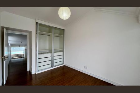 Casa à venda com 425m², 4 quartos e 2 vagasQuarto 2