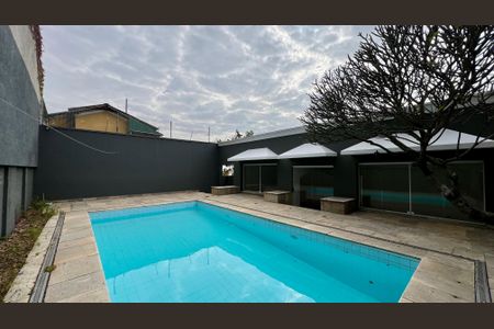 Casa à venda com 425m², 4 quartos e 2 vagasPiscina