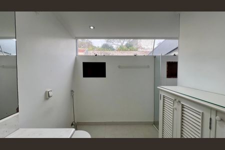 Casa à venda com 425m², 4 quartos e 2 vagasBanheiro