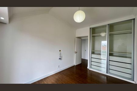 Casa à venda com 425m², 4 quartos e 2 vagasQuarto 2