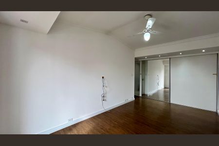 Casa à venda com 425m², 4 quartos e 2 vagasSuíte 1
