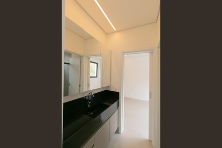 Casa de condomínio à venda com 208m², 3 quartos e 2 vagasBanheiro da Suíte 2