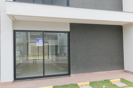 Casa de condomínio à venda com 208m², 3 quartos e 2 vagasFachada