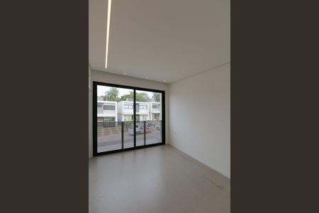 Casa de condomínio à venda com 208m², 3 quartos e 2 vagasSuíte