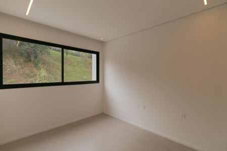 Casa de condomínio à venda com 208m², 3 quartos e 2 vagasQuarto 