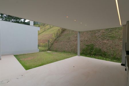 Casa de condomínio à venda com 208m², 3 quartos e 2 vagasÁrea Externa