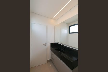 Casa de condomínio à venda com 208m², 3 quartos e 2 vagasBanheiro da Suíte