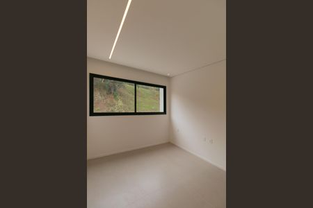 Casa de condomínio à venda com 208m², 3 quartos e 2 vagasQuarto 