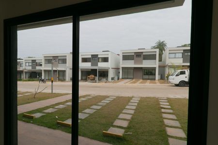 Casa de condomínio à venda com 208m², 3 quartos e 2 vagasVista da Sala